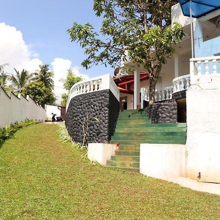 Blue Sky Hotel Mirissa Exterior foto