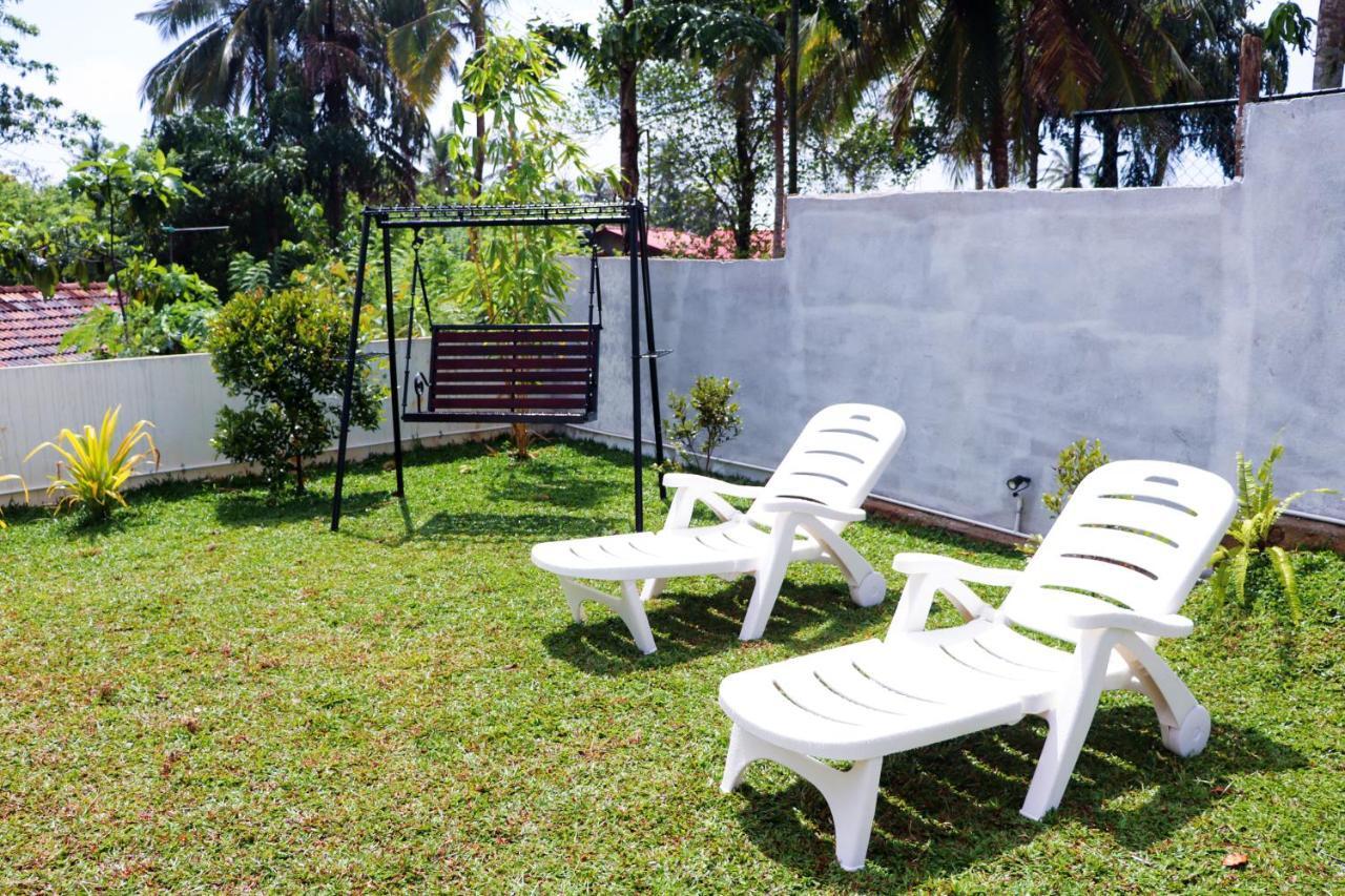 Blue Sky Hotel Mirissa Exterior foto